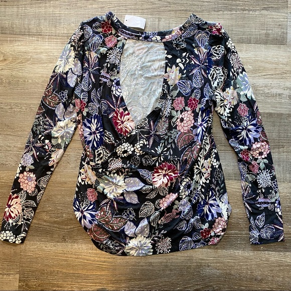 NWT Loft top cutout back Small - Picture 3 of 7